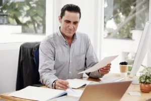 How to Write an ATS-Friendly Resume That Actually Gets Past the Screeners